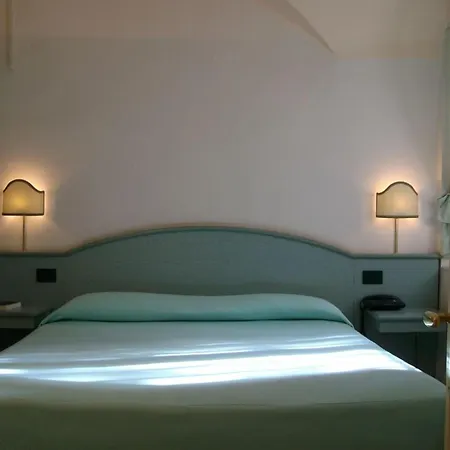 Wohnung In Residenz Porto * Porto Maurizio